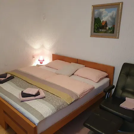Apartma Cerknica Buitenkant foto
