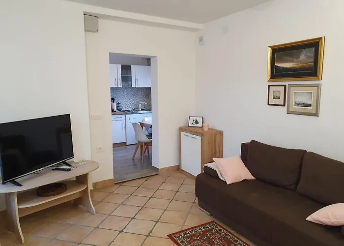 Apartma Cerknica